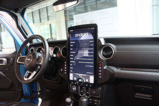 Linkswell XL 15.6-inch radio for Jeep JL and Gladiator install view