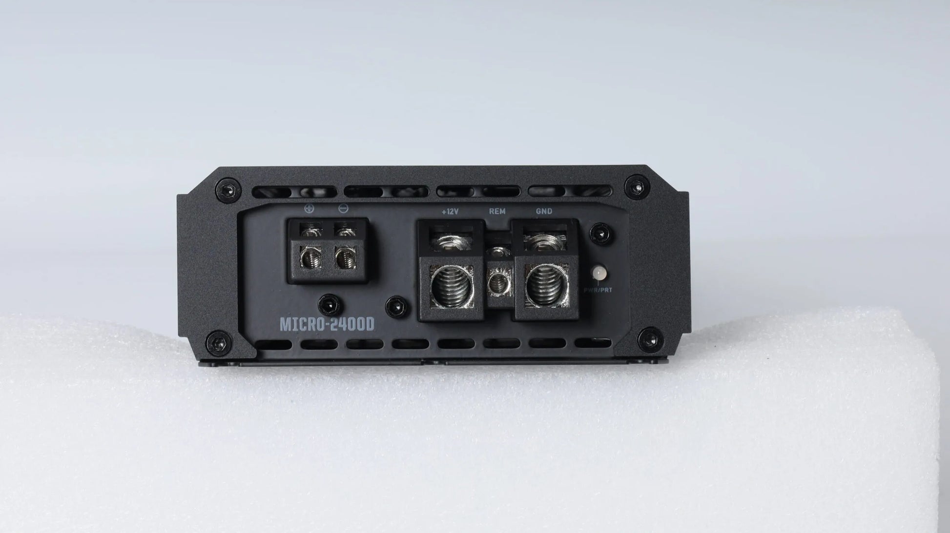 Nemesis Audio MICRO-2400D monoblock amp controls and connections