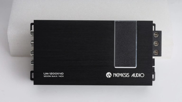 UM-1200X4D | 1200W Max/ 600W RMS 4-Channel Ultra Micro Class D Amplifier - Image 6