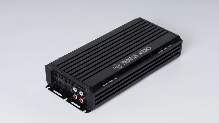 MICRO-2800X4D | 2800W Max/1400W RMS 4-Channel Class D Amp - Image 2